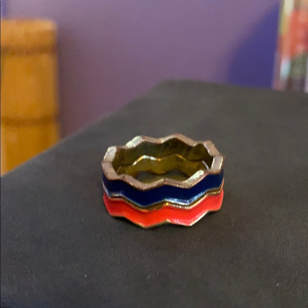 Stackable chevron rings - Picture 3 of 4